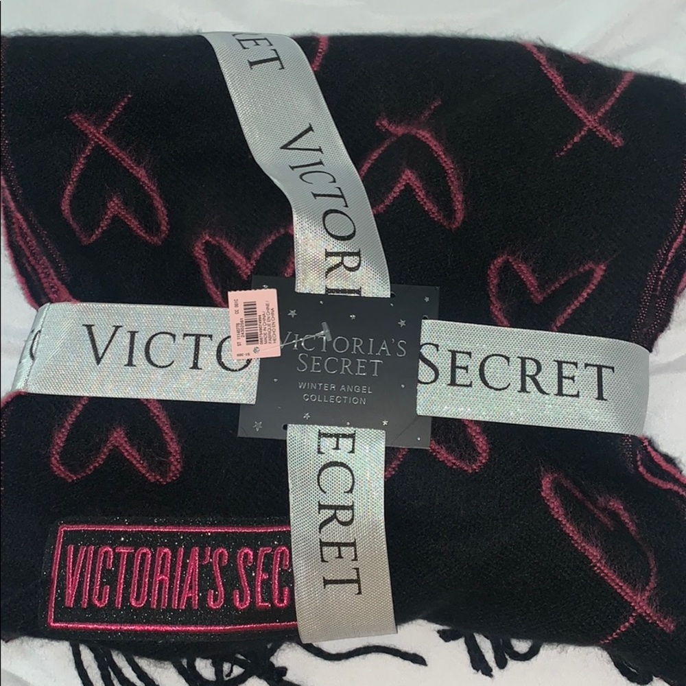 Victoria’s Secret Scarf